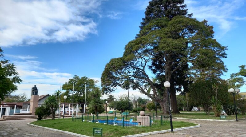 Plaza Dámaso Antonio Larrañaga